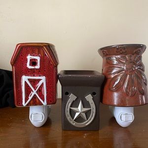 Bundle of 3 wax warmers scenty